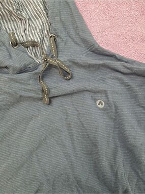 Airwalk Blue Lightweight Shirt Hoodie Large